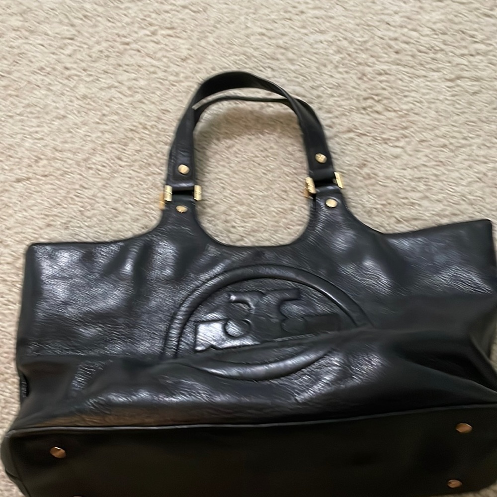 Tory Burch black purse used condition